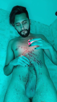Joc sexy cu ceară de lumânări la duș. Vrei să te joci cu mine?