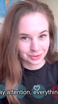 Videohovor mého paroháčského manžela nemohl přerušit creampie od mého milence.