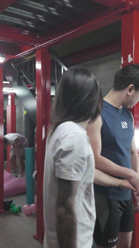 Orgie Dans Une Salle De Sport