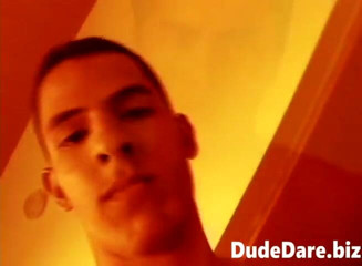 DudeDare: Podívejte se na kompilaci nejpařejší gay house party zde