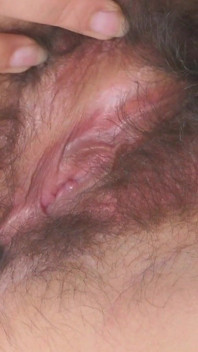 쩌는 섹시한 거유 털이 무성한 보지 모델 Sanny 백스테이지 비디오