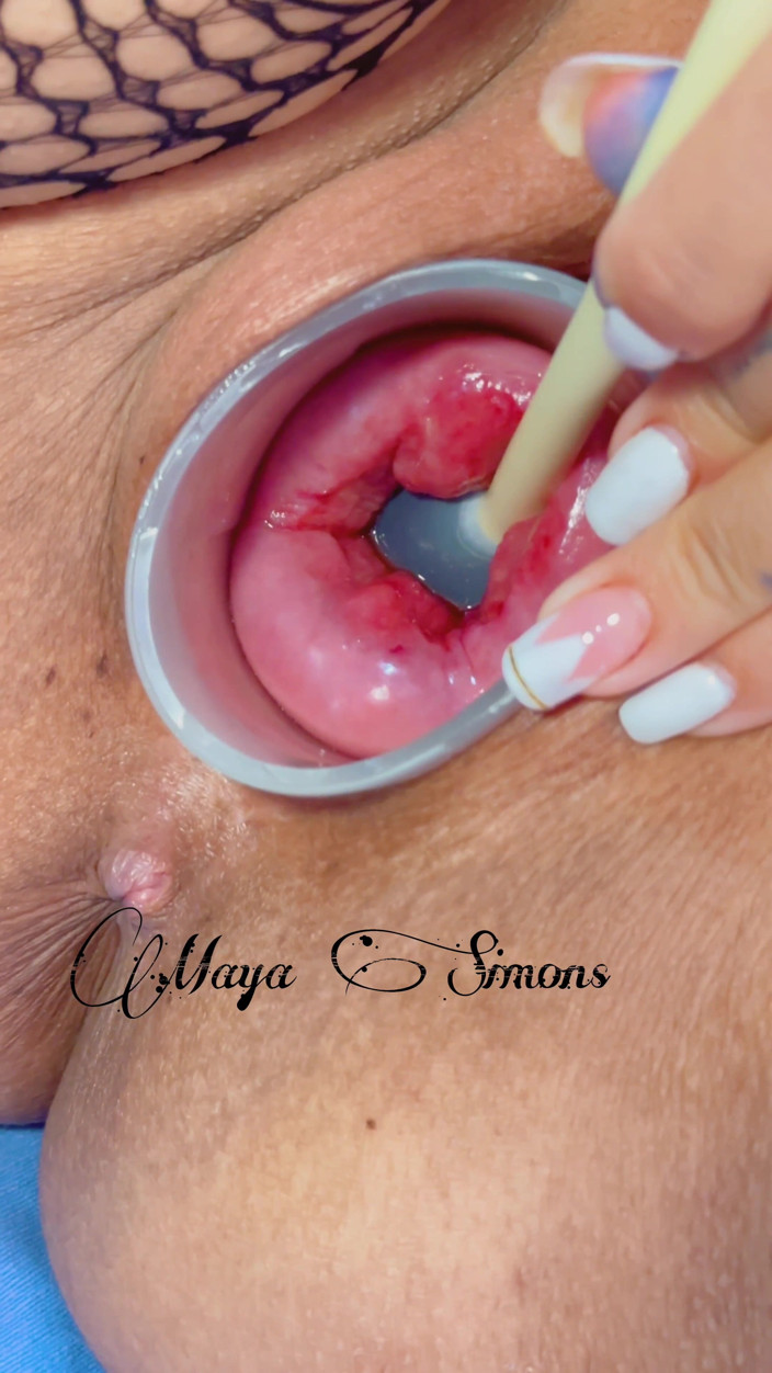 Maya Simons: Inject Ink Deep Into My Uterus