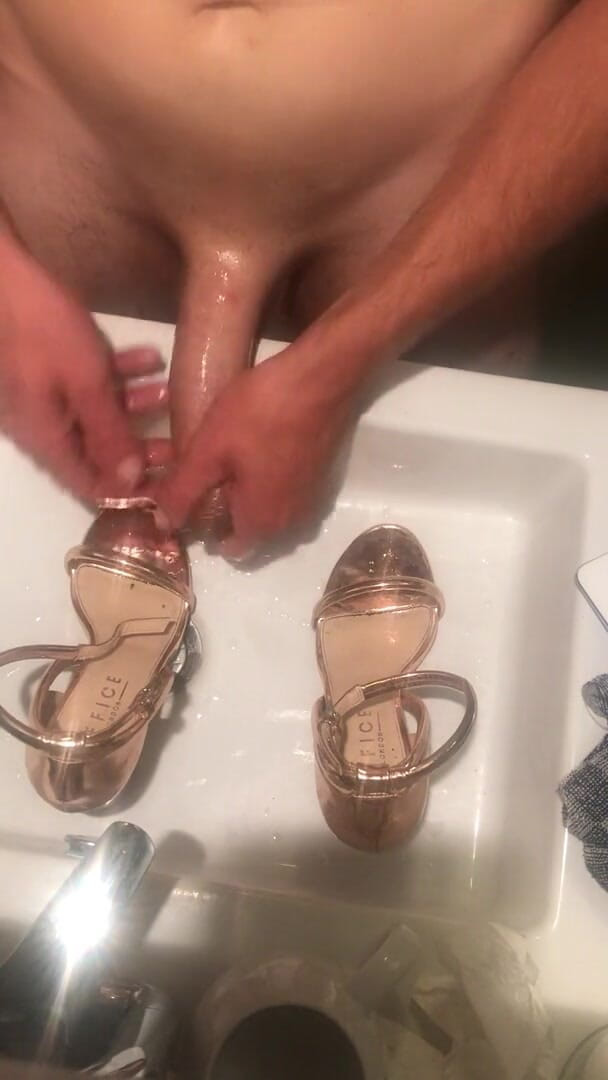 Jesper: Hot heels