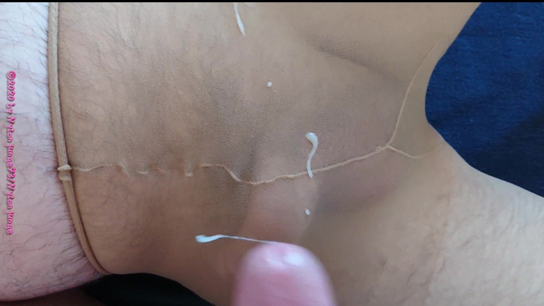 Nylonjunge: Sono eccitato per il cazzo