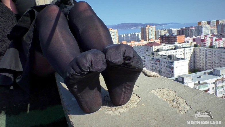 Mistress Legs: Seducción de suela sky-high: dedos de los pies burlonas de...