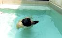 6-movies: Девушка с большими сиськами в бассейне