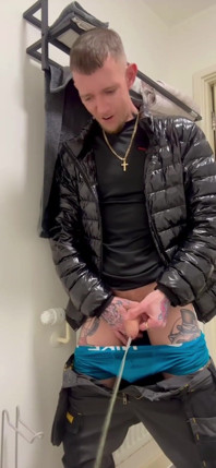 Scally Chav Going for Piss