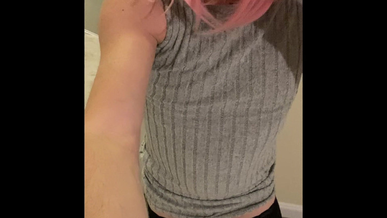 MadisonCD2025: Sissy crossdresser en vestido ajustado y medias altas de muslo...