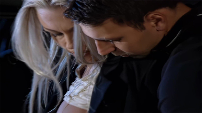 Luxury porn channel: Bir yabancıyı karanlıkta sikiyor