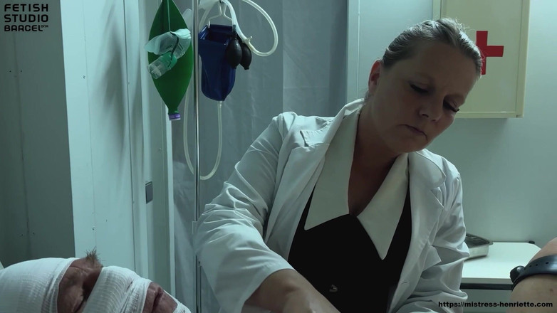 Mistress Henriette: Rumah Sakit 3 - Penerimaan Pasien