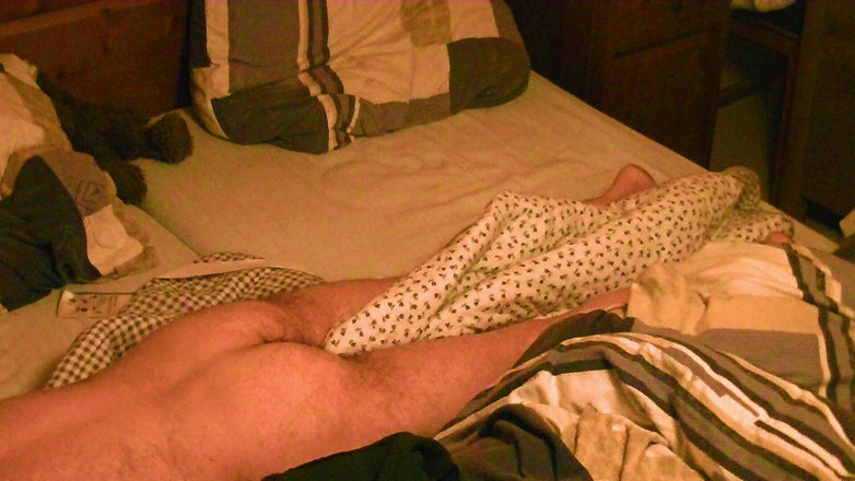 Mark Hannes: Naken säng puckel onani