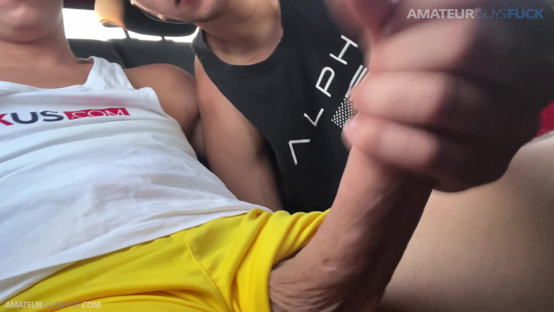 Amateur Guys Fuck: Agf:: Hãy nhìn cách tôi hút bạn tôi trong Uber!
