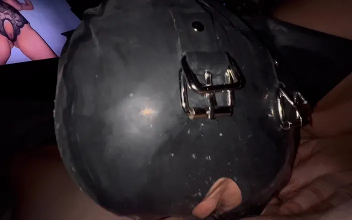 VeeVee Vixen: Gimp Training Session Blowjob