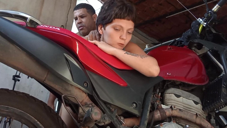 Bebes vagabundas: Jag ställde in suget i garaget medan min fru tittade...
