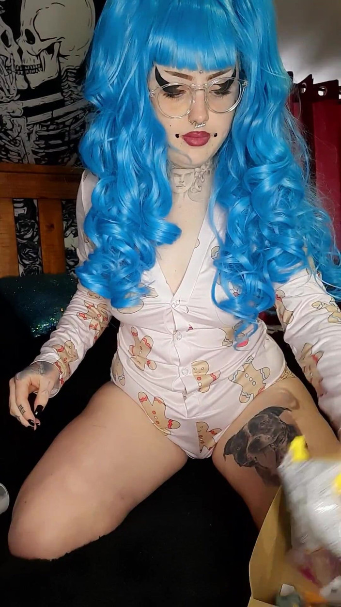 Yourfavecumslut: Comiendo dulces japoneses