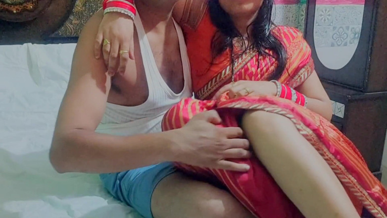 piryaprajapati: Bhabi mới kết hôn tận hưởng đầy đủ việc đụ trong saree