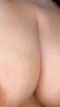 Rezumando tetas