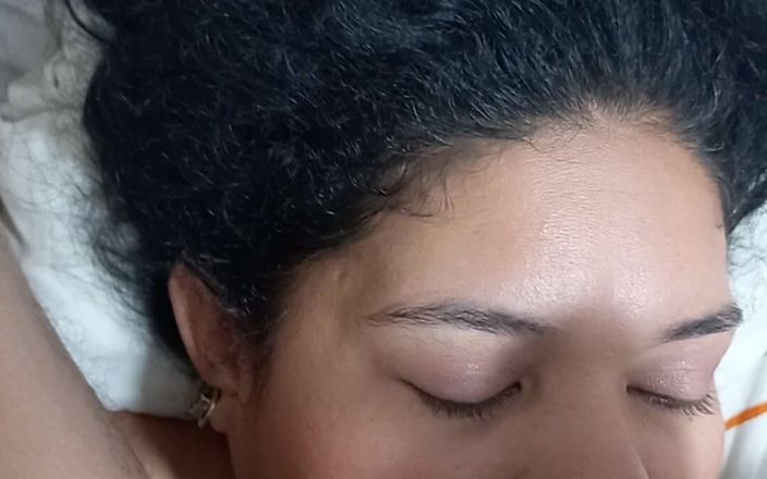 Valkyrieandluigy: Bạn gái của tôi thích bú bi của tôi