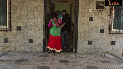 Flame Movies: Desi Sabjiwali Bhabhi Desi sesso non circonciso