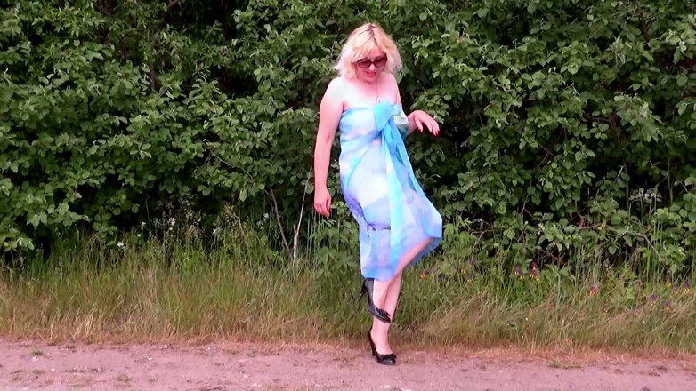 RedRoseRus: Modern Outfit for a Naughty Slut.