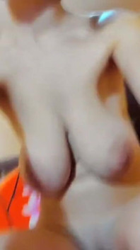 Ateşli ıslak Myla_angel dildo emiyor ve meme sikiyor, amcığını açıyor, parmaklıyor, klitorisini ovuyor