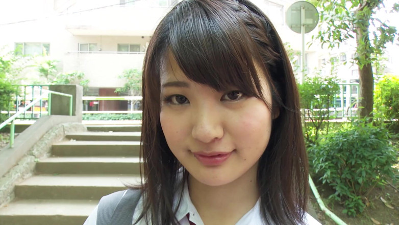 JapaneseAmateur: Sweet Japanese Teen Is in Love for the First Time...