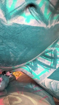 POV - ดาราหนังโป๊รอยสักส่วนตัวเย็ดนําไปสู่น้ําเงี่ยนไหลเยิ้มในหีเจาะของเธอ