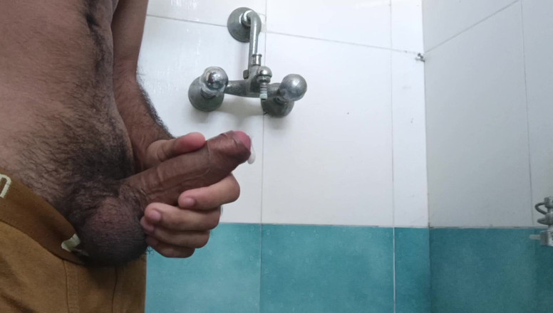 Brijesh 270: Tento hubený chlap miluje černé muže