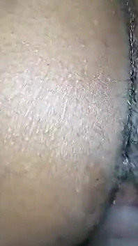 Mallu Miya con il suo ragazzo scopa duro la figa succosa e le sue grandi tette