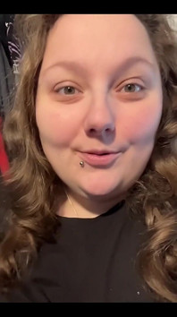 Cette salope BBW adore être coquine