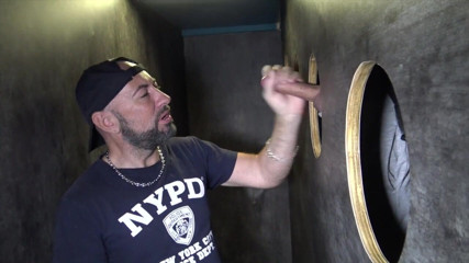 SEX WITH STRAIGHT BOY CURIOUS: Sugând o heterosexuală discretă în găuri de glorie