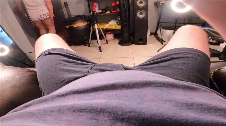 SexyNEBBW: Sexy grandota en silla de oficina facial