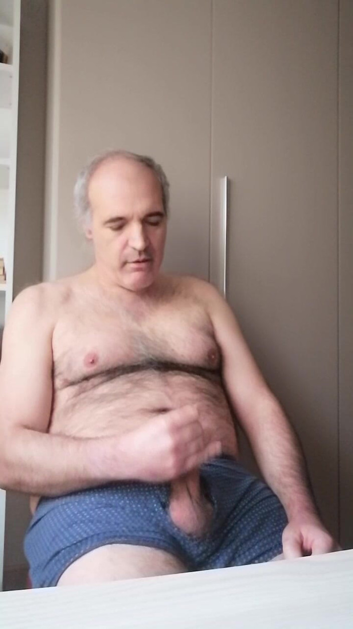Setesesso7: Enrico felsefe profesörünün götünde yarak istiyor