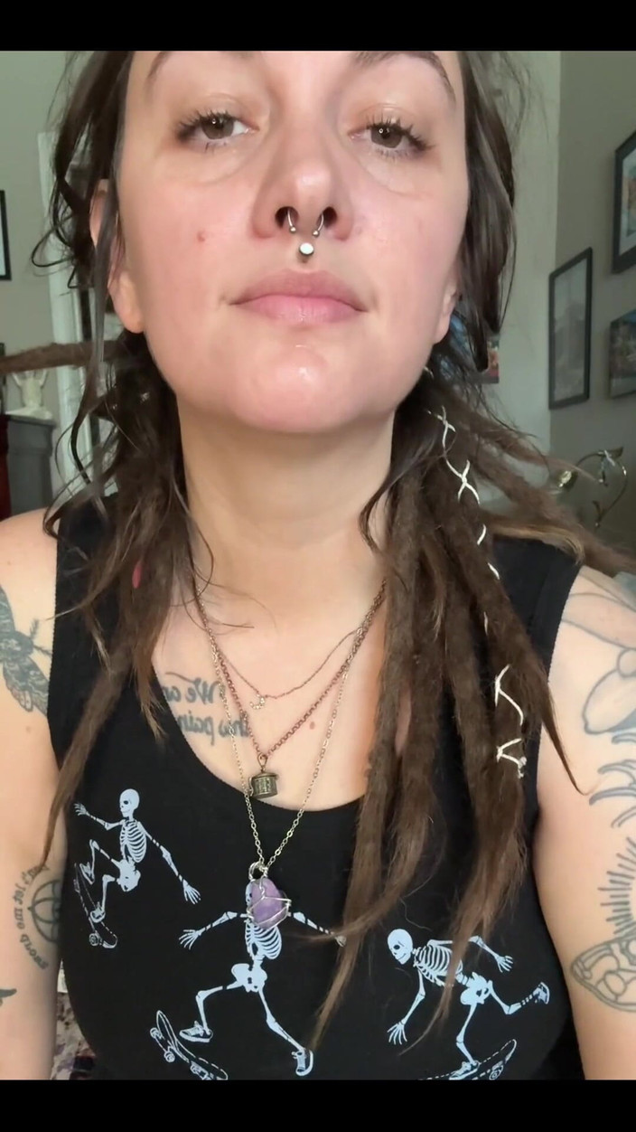 Chery Trees: 너와 침을 흘리며 연기를 내뿜어