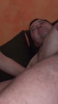 MILF 개새끼에게 달려갔다