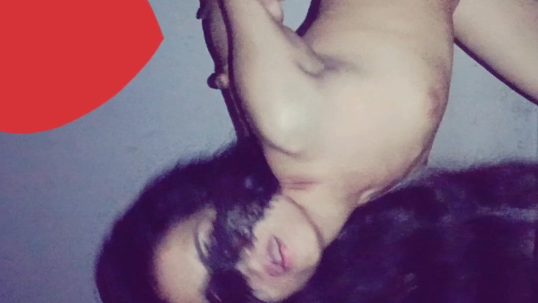 Hot Sis: Latika di atas dan ambil pepek dia