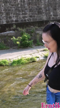 Curve Tatuaj Dolofane Germane Futute Pe Stradă