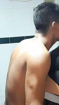 Melany Gives Me a Delicious Blowjob in the Kitchen