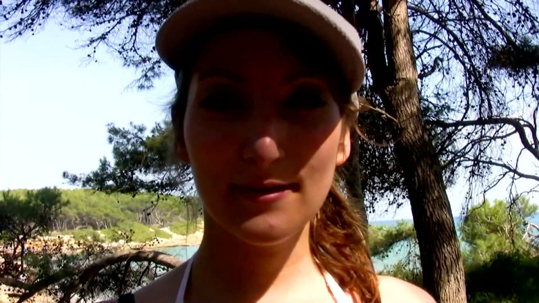 TeenXXX Stories: La mora charlotte de castille con grandi tette scopa e...