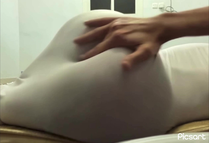 VerticalArgument4: Sexy Gay Questo