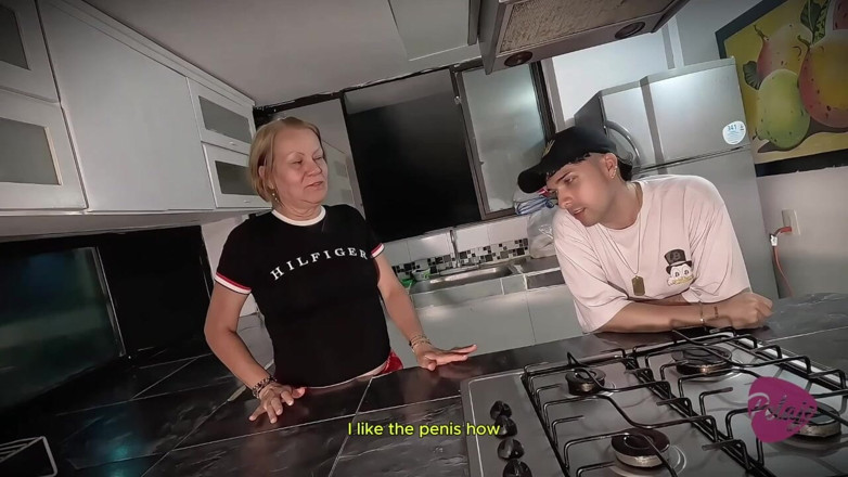 Pelaje mix: Min flickvän vill ha sex, men jag gillar kuk, så...