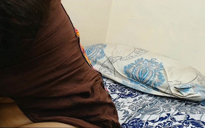 Netu: Oszukiwanie gorącej żony na żywo dildo kamera anal Fisting