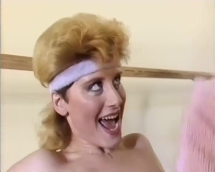 Vintage Climax: Blonde mature gets spitroasted during yoga workout