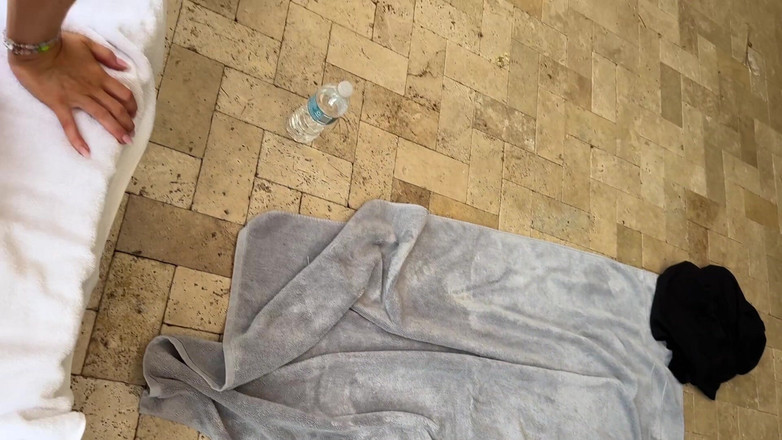 Teddy Tarantino: Üvey kız kardeşim Harper Hill üvey erkek kardeşi Tarantino'nun dölünü havuz...