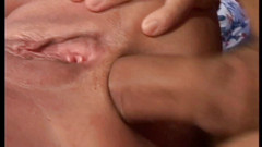 Monster Cocks: Si jalang blonde suka dikongkek pantat