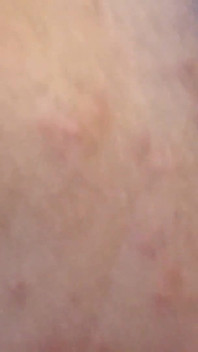 Labbra carnose primo piano molto bagnate