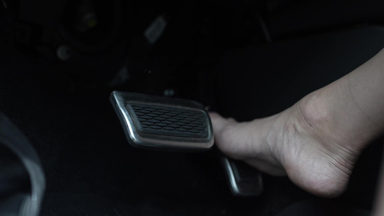 Hidi Heaventoosh: 맨발 페달 펌핑