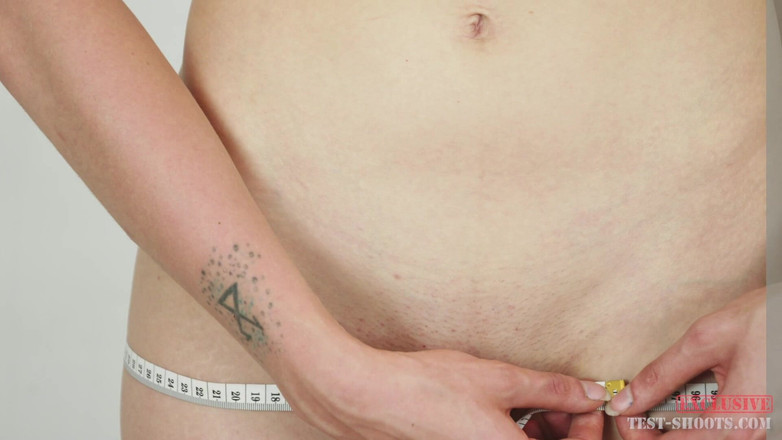 Test-Shoots: 性感的年轻裸体会计师lizard裸体视频试镜采访