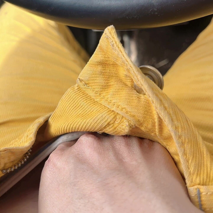 sweethanajapanese: Excitado, Masturbado No Carro