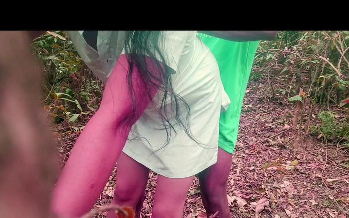 Anjaliraj: Parcare cu fata mea studentă în junglă
